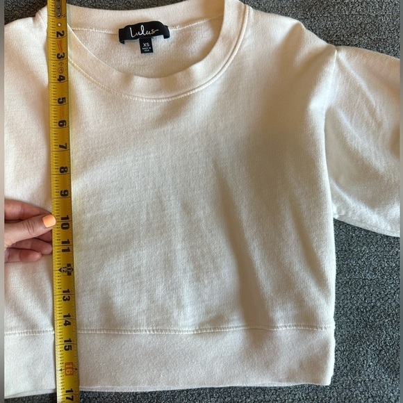NWOT White Puff Sleeve Short Sleeve Cropped Sweatshirt - Picture 4 of 6